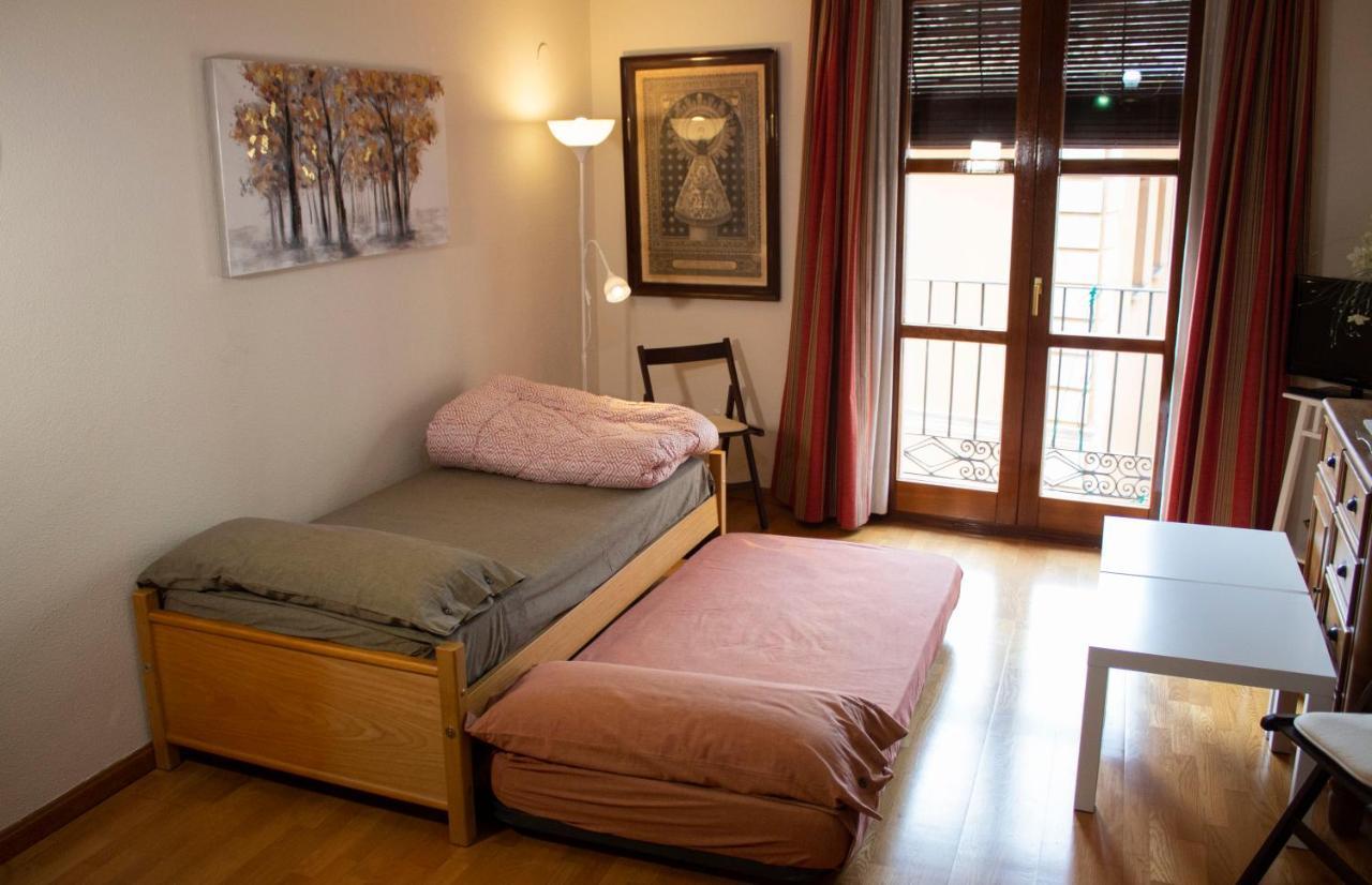 Bonita Vivienda En El Corazon De Zaragoza Apartment Exterior photo